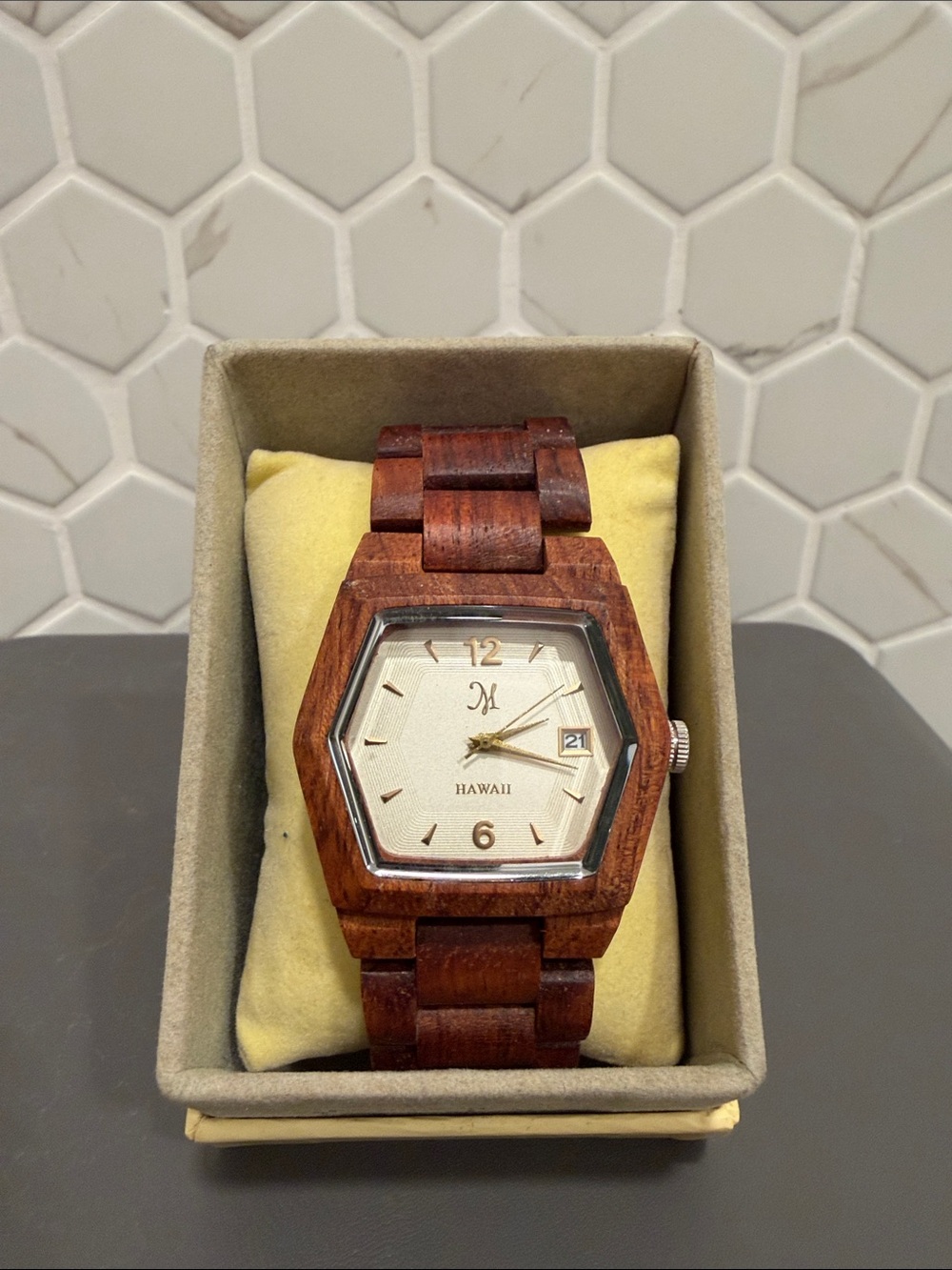 Martin &MacArthur Hexagon Men's Watch in Rich Brown Koa wood Hnadmade in Hawaii
